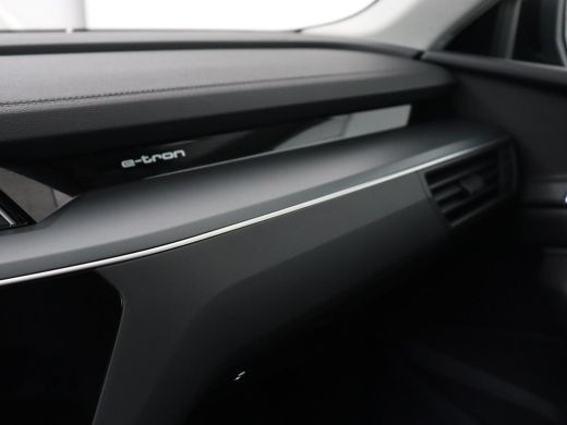 Audi e-tron 55 quattro edition 95kWh | SOH 92% | Leder | Carplay | Trekhaak | Virtual Cockpit | Navigatie | L... ActivLease financial lease