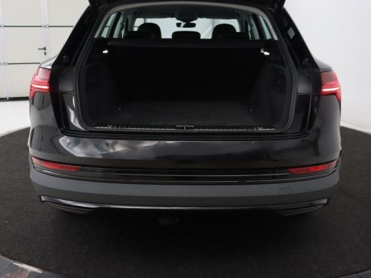 Audi e-tron 55 quattro edition 95kWh | SOH 92% | Leder | Carplay | Trekhaak | Virtual Cockpit | Navigatie | L... ActivLease financial lease