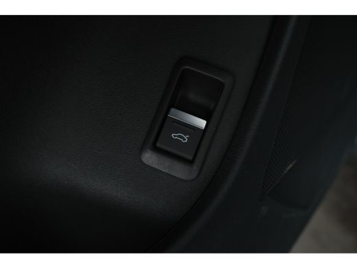 Audi Q4 e-tron 40 S edition 77 kWh Leer, Virtual, Climate, Trekhaak, ActivLease financial lease