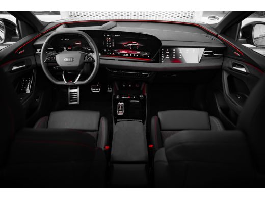 Audi Q6 e-tron quattro 388pk edition one grey | Luchtvering | Panoramadak | HUD | B&O | ActivLease financial lease