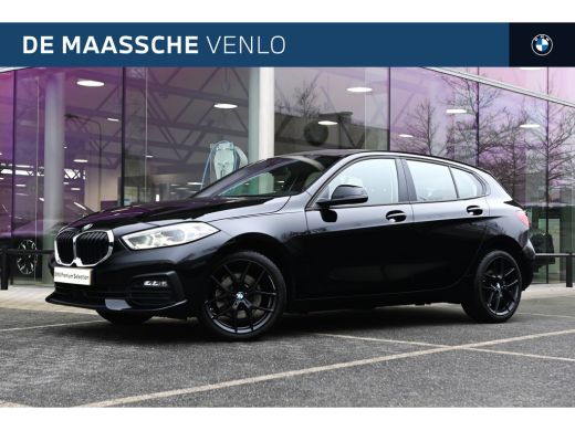 BMW 1 Serie 118i Automaat / LED / Live Cockpit Professional / PDC / Airconditioning / Cruise Control