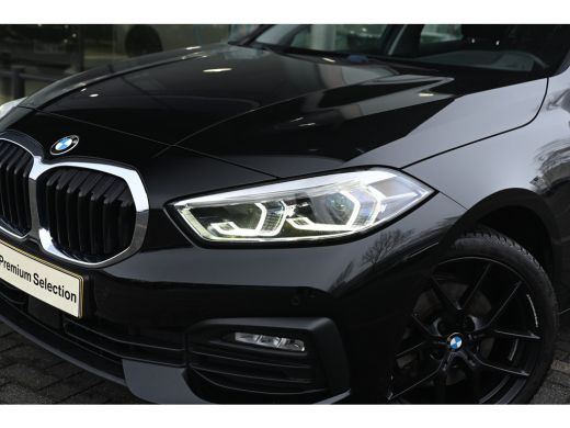 BMW 1 Serie 118i Automaat / LED / Live Cockpit Professional / PDC / Airconditioning / Cruise Control ActivLease financial lease