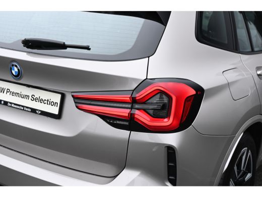 BMW iX3 Executive / Sportstoelen / Achteruitrijcamera / Adaptief onderstel / Adaptieve LED / Driving Assi... ActivLease financial lease