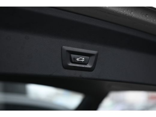 BMW iX3 Executive / Sportstoelen / Achteruitrijcamera / Adaptief onderstel / Adaptieve LED / Driving Assi... ActivLease financial lease