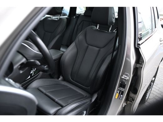 BMW iX3 Executive / Sportstoelen / Achteruitrijcamera / Adaptief onderstel / Adaptieve LED / Driving Assi... ActivLease financial lease