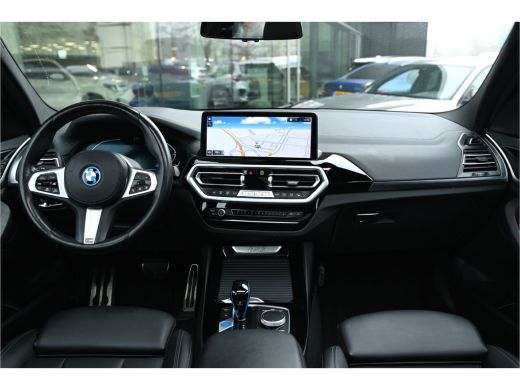 BMW iX3 Executive / Sportstoelen / Achteruitrijcamera / Adaptief onderstel / Adaptieve LED / Driving Assi... ActivLease financial lease