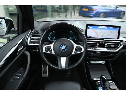 BMW iX3 Executive / Sportstoelen / Achteruitrijcamera / Adaptief onderstel / Adaptieve LED / Driving Assi... ActivLease financial lease