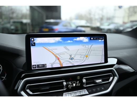 BMW iX3 Executive / Sportstoelen / Achteruitrijcamera / Adaptief onderstel / Adaptieve LED / Driving Assi... ActivLease financial lease