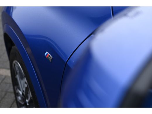 BMW X1 sDrive18i M Sport Automaat / Trekhaak / Sportstoelen / Achteruitrijcamera / M Adaptief onderstel ... ActivLease financial lease