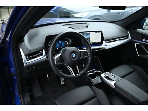 BMW X1 sDrive18i M Sport Automaat / Trekhaak / Sportstoelen / Achteruitrijcamera / M Adaptief onderstel ... ActivLease financial lease