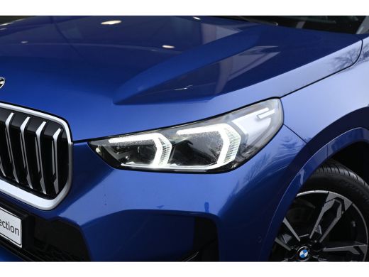 BMW X1 sDrive18i M Sport Automaat / Trekhaak / Sportstoelen / Achteruitrijcamera / M Adaptief onderstel ... ActivLease financial lease