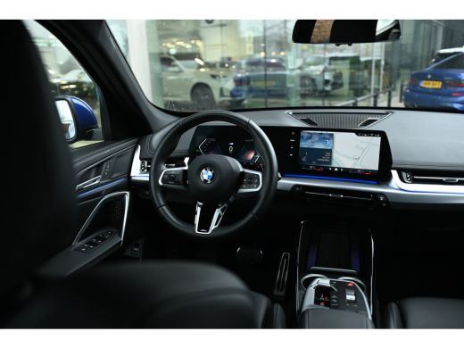 BMW X1 sDrive18i M Sport Automaat / Trekhaak / Sportstoelen / Achteruitrijcamera / M Adaptief onderstel ... ActivLease financial lease