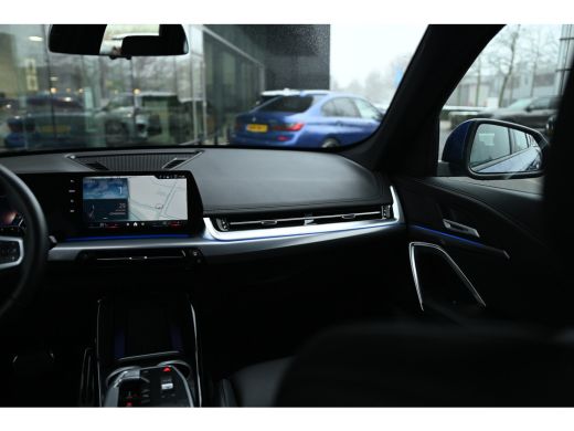 BMW X1 sDrive18i M Sport Automaat / Trekhaak / Sportstoelen / Achteruitrijcamera / M Adaptief onderstel ... ActivLease financial lease