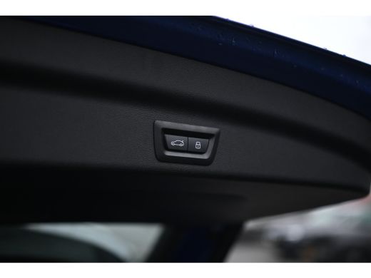 BMW X1 sDrive18i M Sport Automaat / Trekhaak / Sportstoelen / Achteruitrijcamera / M Adaptief onderstel ... ActivLease financial lease