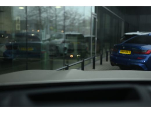 BMW X4 xDrive20i High Executive M Sport Automaat / Panoramadak / Trekhaak / Sportstoelen / Adaptief onde... ActivLease financial lease