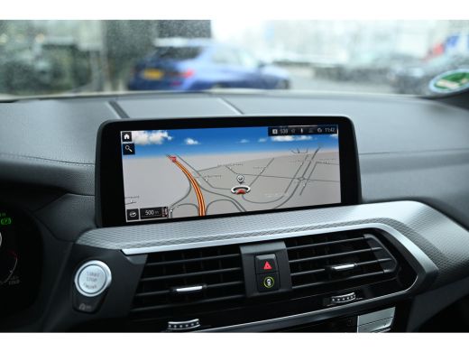 BMW X4 xDrive20i High Executive M Sport Automaat / Panoramadak / Trekhaak / Sportstoelen / Adaptief onde... ActivLease financial lease