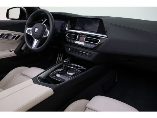 BMW Z4 Roadster M40i High Executive / Achteruitrijcamera / M Adaptief onderstel / Comfort Access / Adapt... ActivLease financial lease