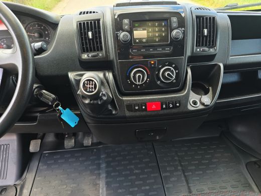 Citroën Jumper 2.2 BlueHDi L3 H2 - 165 Pk - Euro 6 - Navi - ParkeerCamera - Airco - Cruise Control ActivLease financial lease