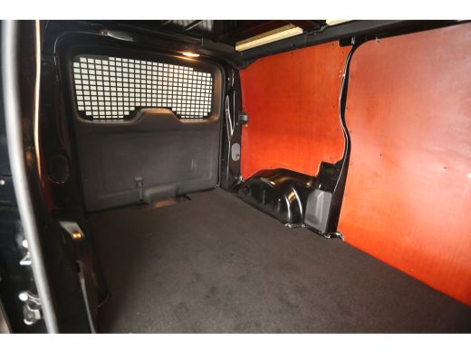 Citroën Jumpy 2.0 BlueHDI 180PK L2H1 | Automaat | Clima | Cruise | 3-Zits | Carplay | Parkeersens. | Navi ActivLease financial lease