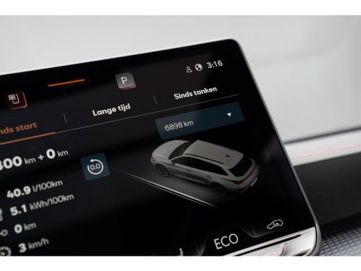 CUPRA Leon Sportstourer 1.5 TSI 204 PK e-Hybrid Business | Achteruitrijcamera | Panoramadak | Adaptive cruise control | k... ActivLease financial lease