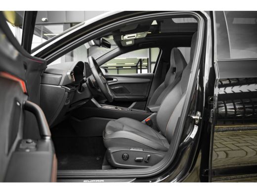 CUPRA Leon Sportstourer 1.5 TSI e-Hybrid 204 PK Business Achteruitrijcamera | Panoramadak | Adaptive cruise control | Key... ActivLease financial lease