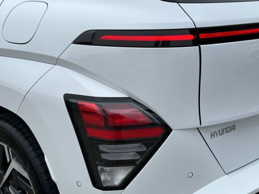 Hyundai Kona 1.6 GDI 141pk HEV N-Line Sky | Premium audio | 360 camera | Bestuurdersstoel met geheugen | Adapt... ActivLease financial lease