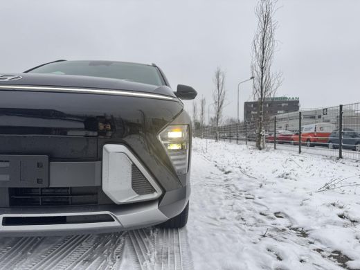 Hyundai Kona 1.6 GDI HEV Premium Sky | Stuurverwarming | Stoelverkoeling/verwarming | Schuif-kanteldak | 360* ... ActivLease financial lease
