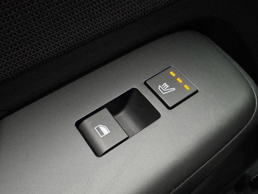 Hyundai Kona 1.6 GDI HEV Premium Sky | Stuurverwarming | Stoelverkoeling/verwarming | Schuif-kanteldak | 360* ... ActivLease financial lease