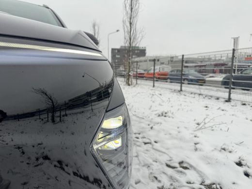 Hyundai Kona 1.6 GDI HEV Premium Sky | Stuurverwarming | Stoelverkoeling/verwarming | Schuif-kanteldak | 360* ... ActivLease financial lease