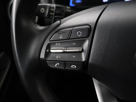 Hyundai Kona EV Comfort 64 kWh | Adaptive cruise | Krell Audio | Warmtepomp | Keyless | Parkeerhulp | Digital ... ActivLease financial lease