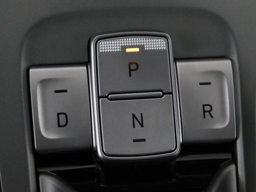 Hyundai Kona EV Comfort 64 kWh | Adaptive cruise | Krell Audio | Warmtepomp | Keyless | Parkeerhulp | Digital ... ActivLease financial lease