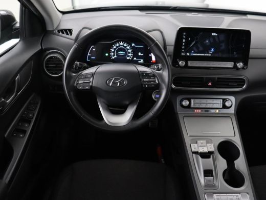 Hyundai Kona EV Comfort 64 kWh | Adaptive cruise | Krell Audio | Warmtepomp | Keyless | Parkeerhulp | Digital ... ActivLease financial lease