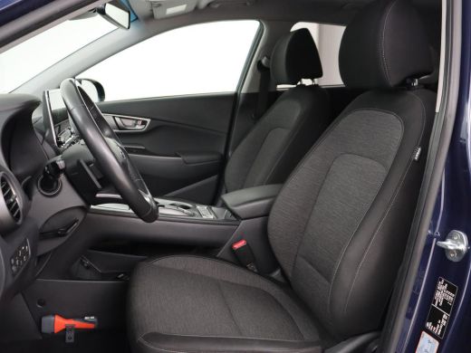 Hyundai Kona EV Fashion 64 kWh | Head-Up | Adaptive cruise | Carplay | Warmtepomp | Camera | Krell Audio | Nav... ActivLease financial lease