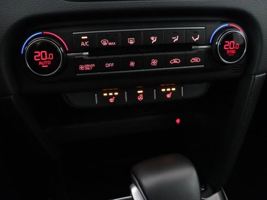 Kia Ceed 1.6 GDI PHEV DynamicPlusLine | Trekhaak | Stoel & stuurverwarming | Adaptive cruise | Camera | Ca... ActivLease financial lease