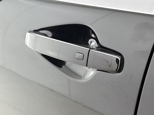 Kia e-Soul 150kW / 64kWh Executive line / Leder / TV. DVD scherm / Xenon / Navigatie / Airco-ecc. / Apk 12-2026 ActivLease financial lease