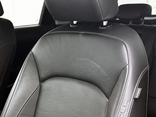 Kia e-Soul 150kW / 64kWh Executive line / Leder / TV. DVD scherm / Xenon / Navigatie / Airco-ecc. / Apk 12-2026 ActivLease financial lease