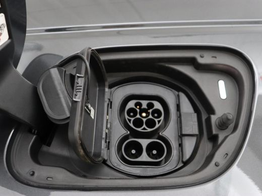 Land Rover Discovery Sport P300e 1.5 R-Dynamic | Leder | Stoelverwarming | Trekhaak | Carplay | Meridian Sound | Camera | 20... ActivLease financial lease