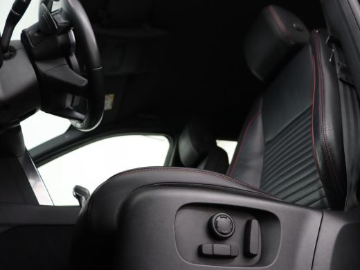 Land Rover Discovery Sport P300e 1.5 R-Dynamic | Leder | Stoelverwarming | Trekhaak | Carplay | Meridian Sound | Camera | 20... ActivLease financial lease