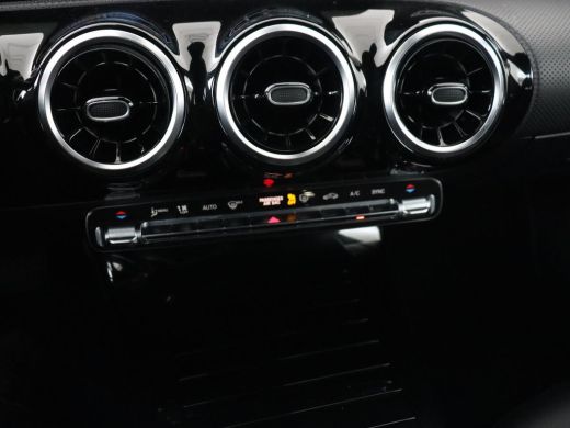 Mercedes-Benz CLA Shooting Brake 180 Business Solution | Stoelverwarming | Carplay | Camera | Half leder | Widescre... ActivLease financial lease