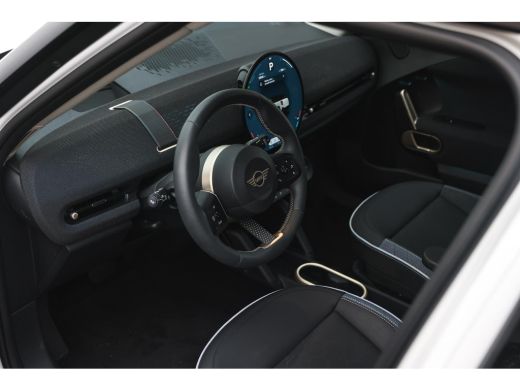 Mini Aceman SE / Classic / Pakket M / 19" Eternal Spoke 2-tone ActivLease financial lease