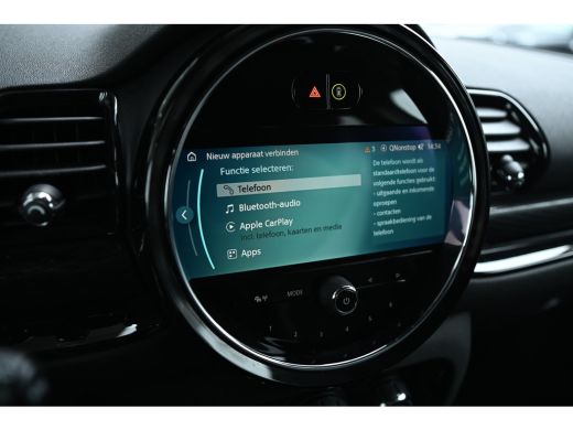 Mini Clubman One Classic / Comfortstoelen / LED / PDC / Cruise Control / Navigatie / Apple CarPlay / 17" LMV ActivLease financial lease