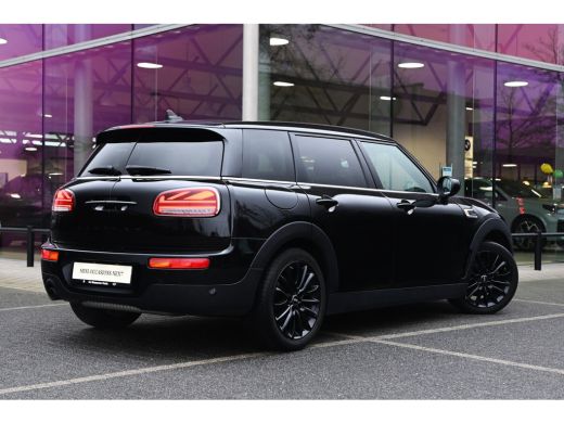 Mini Clubman One Classic / Comfortstoelen / LED / PDC / Cruise Control / Navigatie / Apple CarPlay / 17" LMV ActivLease financial lease