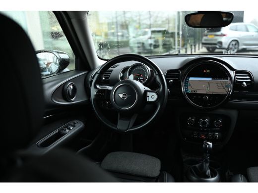 Mini Clubman One Classic / Comfortstoelen / LED / PDC / Cruise Control / Navigatie / Apple CarPlay / 17" LMV ActivLease financial lease