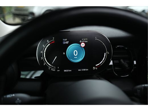 Mini Cooper Cooper Classic / Panoramadak / Sportstoelen / Achteruitrijcamera / Comfort Access / Stuurverwarmi... ActivLease financial lease