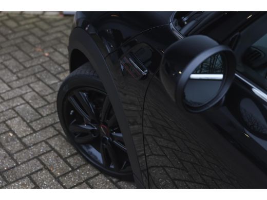 Mini Cooper John Cooper Works Automaat / Panoramadak / Sportstoelen / Achteruitrijcamera / Adaptief onderstel... ActivLease financial lease