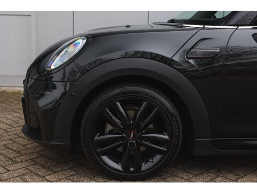 Mini Cooper John Cooper Works Automaat / Panoramadak / Sportstoelen / Achteruitrijcamera / Adaptief onderstel... ActivLease financial lease