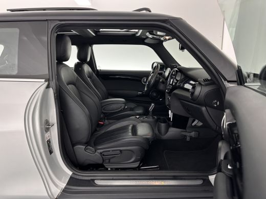 Mini Electric Yours 33 kWh [ 3-Fase-11kW ] {SOH-100%} (INCL-BTW) Aut.* HEATPUMP | PANO | LEATHER | DIGI-COCKPIT... ActivLease financial lease