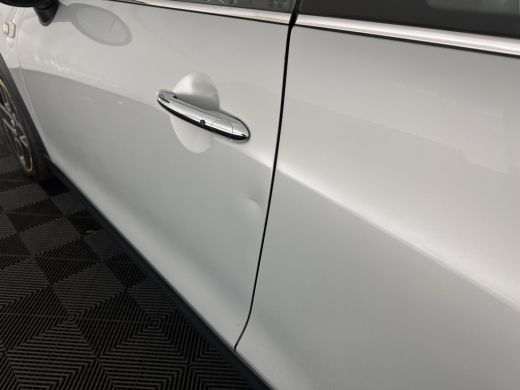 Mini Electric Yours 33 kWh [ 3-Fase-11kW ] {SOH-100%} (INCL-BTW) Aut.* HEATPUMP | PANO | LEATHER | DIGI-COCKPIT... ActivLease financial lease