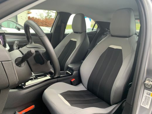 Opel Mokka 1.2 Turbo Elegance Airco | Camera | Cruise Control | Dode Hoek | LED | PDC V&A | Navi | Stoelverw... ActivLease financial lease