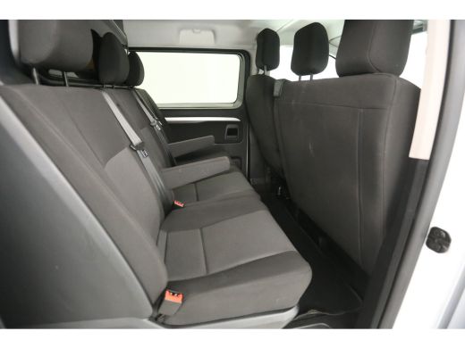 Opel Vivaro 2.0 145PK L3H1 | DC | 6-Zits | Trekh. | Airco | Cruise | Carplay | Parkeersens. ActivLease financial lease